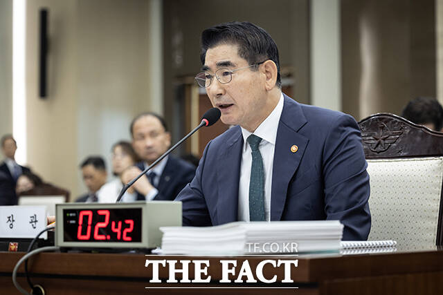 검찰이 김용현 전 국방부 장관을 구속기소했다. /국회사진취재단