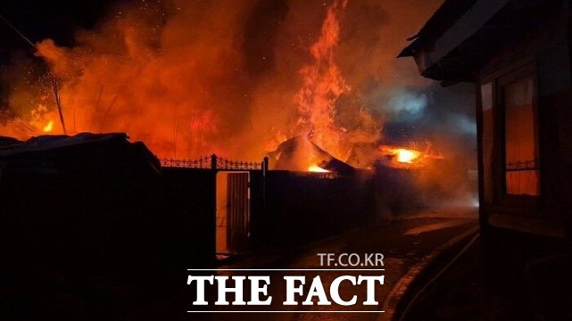 27일 충남 부여군 옥산면 한 단독주택에서 화재가 발생했다. /부여소방서