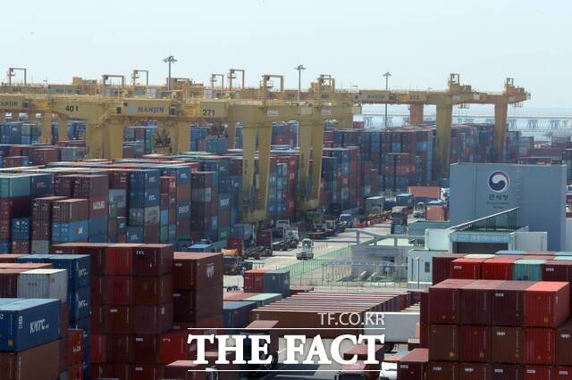 한국이 지난해 역대 최대 수출액을 경신했다. /뉴시스
