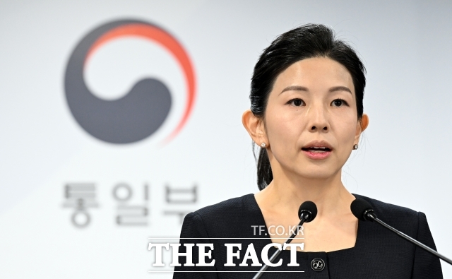 김인애 통일부 부대변인은 3일 김여정 북한 노동당 부부장이 자녀로 추정되는 아이들과 함께 있는 모습에 대해 이례적으로 보인다고 평가했다. /임영무 기자