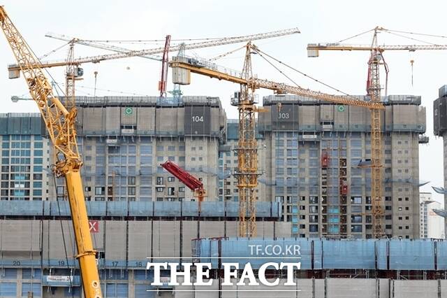 ESG경영을 충실히 하는 기업은 그렇지 않은 기업보다 향후 경쟁시장에서 우위를 확보할 가능성이 높다는 분석이 나왔다. /뉴시스