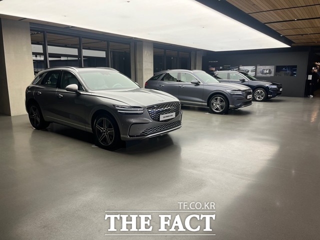 현대자동차 프리미엄 브랜드 제네시스는 16일 경기 용인 제네시스 수지에서 GV70 부분변경 모델 포토미디어데이를 열었다. /최의종 기자