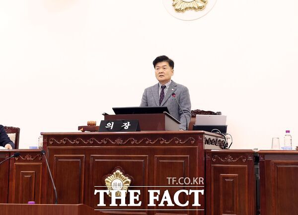 대전 유성구의회는 17일 제275회 임시회를 개회하고 24일까지 8일간 일정으로 2025년 새해 첫 의사일정을 시작한다. /유성구의회