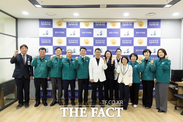 김성중 경기도 행정1부지사가 21일 도내 화재 취약시설, 제설전진기지, 의료기간 등을 방문 점검하고 있다./경기도