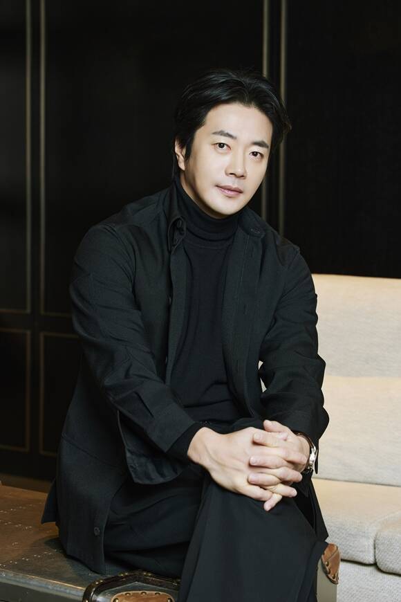 권상우는 히트맨2는 한 장의 티켓으로 두 편의 영화를 보는 듯한, 밑지지 않는 느낌이 있을 것이라고 많은 관람을 독려했다. /㈜바이포엠스튜디오