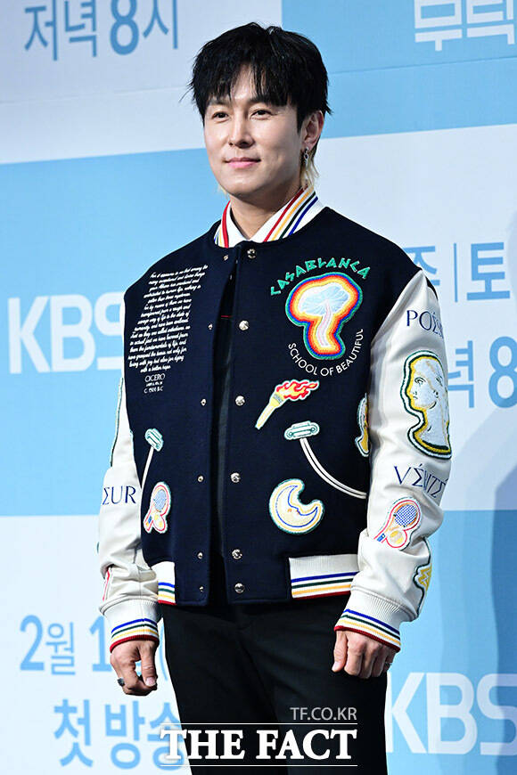 KBS2 주말 드라마 독수리 5형제를 부탁해!에 합류한 김동완.