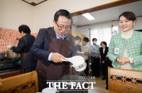  익산시, 경로당 100곳에 노인일자리 식사도우미 배치