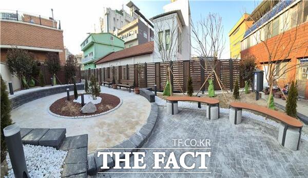 빈집정비사업을 통해 태평동 381-24번지에 조성된 쌈지공원 모습 /대전 중구