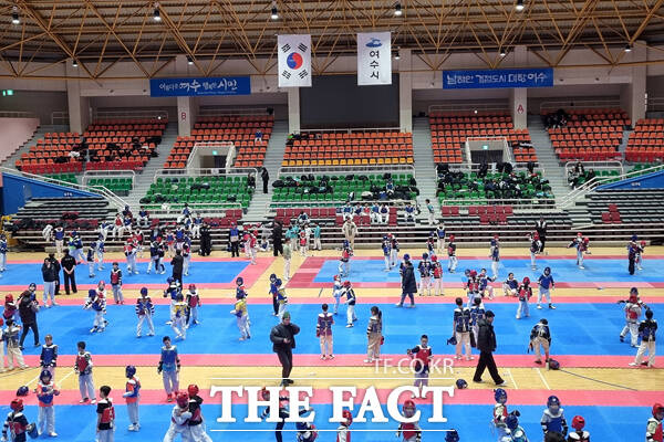 여수시가 스포츠 마케팅 강화를 통한 지역 경제 활성화에 나서고 있다./여수시