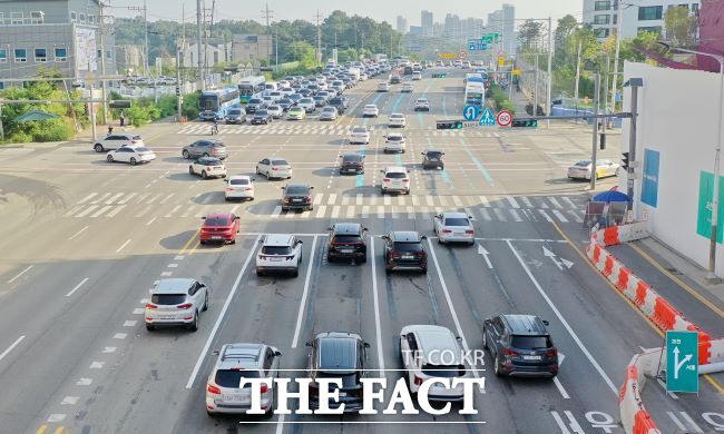 국토교통부가 매년 1월 발표하는 교통문화지수 실태조사 결과에서 광주시는 지난해보다 상승한 반면, 전남도는 큰 폭으로 하락했다./더팩트 DB