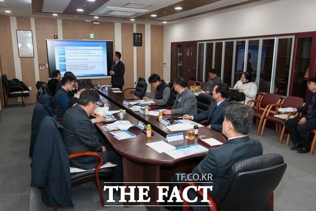 당진시는 한국농어촌공사 당진지사와 4일 삽교호 유지관리 기초조사 용역 착수보고회를 개최했다. /당진시