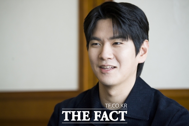 배우 김현준이 6일 오후 서울 마포구 상암동 <더팩트> 사옥에서 인터뷰를 하고 있다. /서예원 기자
