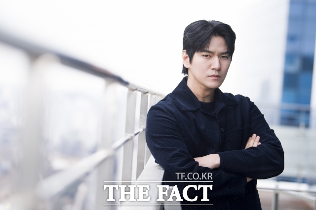 배우 김현준이 최근 서울 마포구 상암동의 <더팩트> 사옥에서 취재진과 만나 KBS2 토일드라마 다리미 패밀리 종영 기념 인터뷰를 진행했다. /서예원 기자