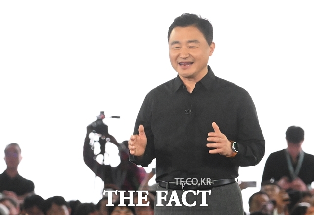노태문 삼성전자 MX사업부장은 갤럭시S25 시리즈가 사용자의 일상 자체를 혁신할 것이라며 자신감을 드러냈다. /박헌우 기자