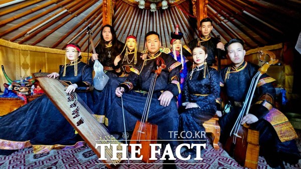 13일 임실군민회관에서 전통공연을 펼칠 몽골 미라지예술단. /임실군