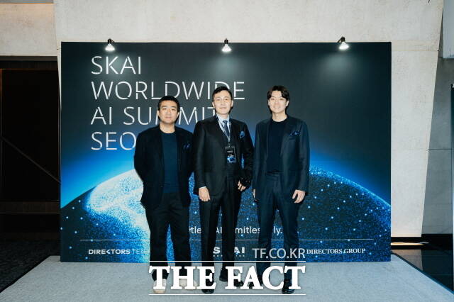 (왼쪽부터) 모건마오 디렉터스테크 공동대표 겸 스카이월드와이드 글로벌 CEO, 신재혁 스카이월드와이드 대표 겸 디렉터스컴퍼니 대표, 이재철 디렉터스테크 대표 / 디렉터스테크
