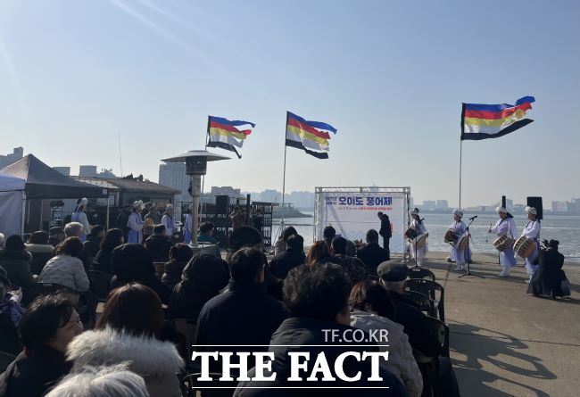 오이도항 풍어제 모습./시흥시