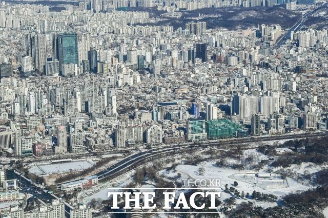 지난주 오름세로 돌아선 서울 아파트값이 이번주도 0.02% 상승했다. /더팩트 DB