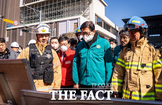 부산시는 14일 발생한 부산 반얀트리호텔 신축 공사장 화재와 관련, 긴급대책회를 열었다. /부산시.