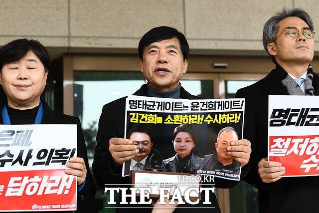 발언하는 이성윤 의원.