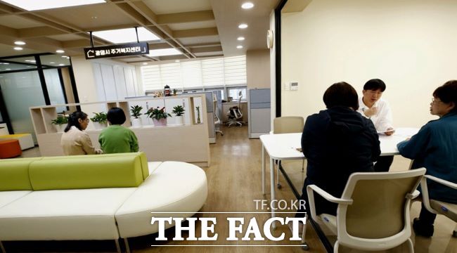 맞춤형 주거복지 상담 모습./광명시