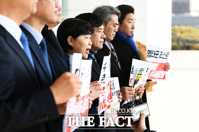 발언하는 서영교 진상조사단장.
