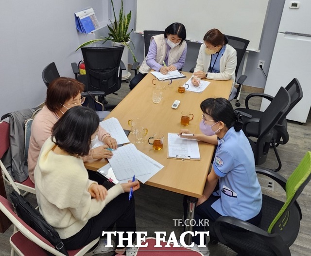 익산시가 오는 5월까지 지역 8개 요양병원의 장기 입원 의료급여 수급자 451명을 대상으로 실태조사를 실시한다./익산시