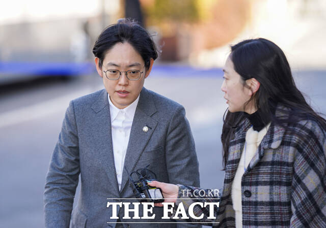 조지연 국민의힘 의원이 18일 서울 종로구 헌법재판소에서 열린 윤석열 대통령 탄핵심판 9차 변론기일에 참석하고 있다. /사진공동취재단