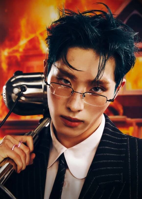 그룹 피원하모니 기호가 모친의 사기 사건과 관련해 전혀 무관하다고 선을 그었다. /FNC엔터테인먼트