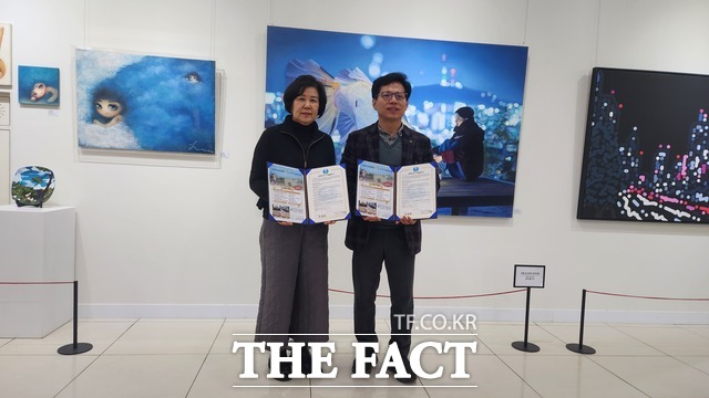 광주 스카이장례식장과 광주시교원단체 총연합회가 14일 업무협약을 체결하고 상호 사업확대와 지속적인 홍보활동 등을 협력하기로 약속했다./스카이장례식장