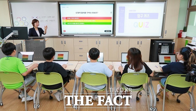 전북도교육청은 2025년 디지털·에듀테크 교육 활성화 계획을 수립하고 본격 추진한다. /전북도교육청