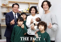  최대호 안양시장, 여섯째 자녀 출생 가정 축하 방문
