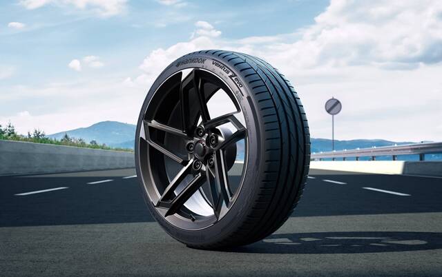 한국타이어가 벤투스(Ventus)의 초고성능 퍼포먼스 타이어 벤투스 에보(Ventus evo)를 국내에 출시한다. /한국타이어