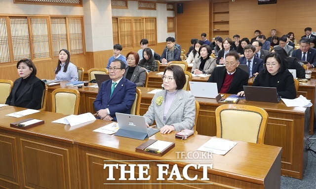 20일 전주시의회는 의원 및 의회사무국 직원을 대상으로 챗GPT 교육을 실시했다. /전주시의회