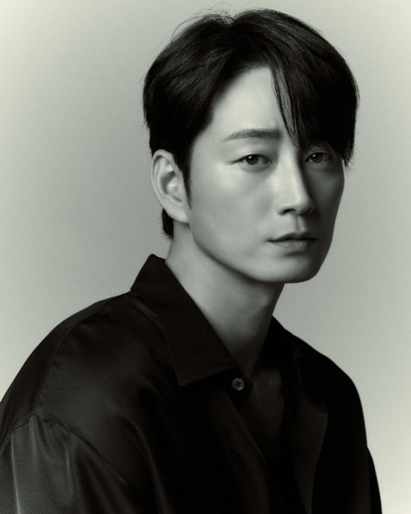 배우 이현욱이 tvN 원경으로 호흡을 맞춘 차주영을 언급했다. /길스토리이엔티