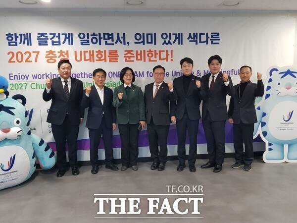 대전시의회 충청권하계세계대학경기대회 지원 특별위원회가 20일 충청권하계U대회 조직위원회 사무실에서 간담회를 가졌다./대전시의회