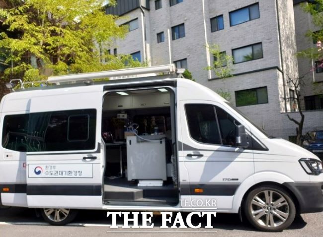 이동식 대기오염물질 측정 차량./수도권대기환경청