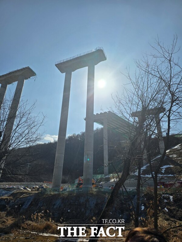 충남 천안시 서북구 입장면 도림리 54-4 인근 고속도로 공사 사고 현장 사진. /육종영 천안시의원