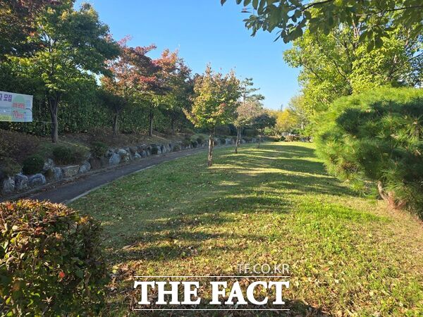 대전 대덕구는 26일 산림청이 주관하는 2025년 정원분야 실습공간 조성사업에서 대덕구 오정동, 미호동 등 5곳이 최종 사업대상지로 선정됐다. 사진은 대전 대덕구 오정동 내 실습정원이 조성될 대상지 모습 /대덕구