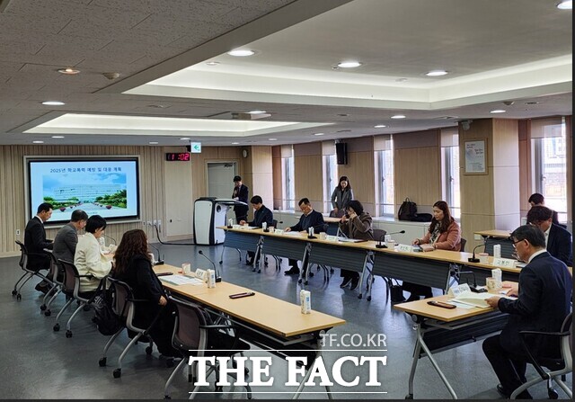 25일 충남교육과정평가정보원에서 2025년 충남 학교폭력 예방 및 대응을 위한 학교폭력예방자문위원회가 열리고 있다. /충남교육청