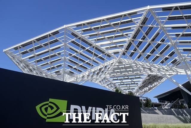 엔비디아는 26일(현지시간) 장을 마감한 뒤 4분기 393억3000만달러 매출, 0.89달러 조정 주당순이익(EPS)을 기록했다고 발표했다. /뉴시스