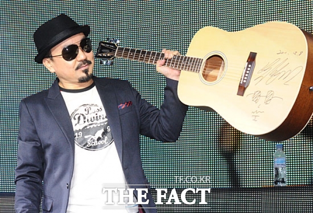 가수 박상민이 오는 3월 29일 오후 7시30분 KBS 창원홀에서 단독 콘서트를 연다. 이번 공연은 박상민이 소속사와 협업해 직접 기획하고 연출까지 도맡았다. /더팩트 DB