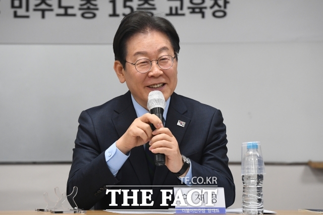 이재명 더불어민주당 대표는 다음 임시국회에서는 반드시 상법을 개정하도록 하겠다고 28일 밝혔다. /장윤석 기자