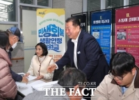  '민생 어렵다' 현금성 복지 늘리는 지자체들