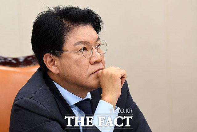 장제원 전 국민의힘 의원이 4일 사회관계망서비스(SNS)에 jtbc는 금일 장제원 전 의원 성폭력 의혹이라는 기사를 보도하겠다고 예고했다라며 jtbc측 제보자의 주장은 전혀 사실이 아니라고 반박했다. /남용희 기자