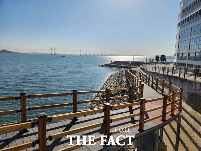 거북섬 해안 보행로 연결 덱 /시흥시