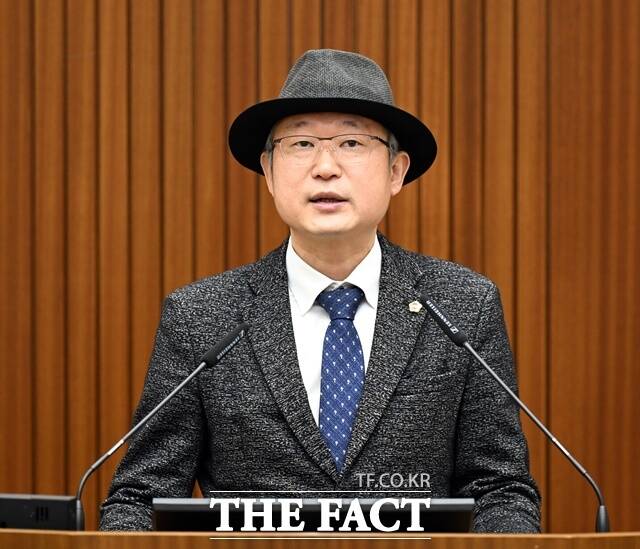 안신일 세종시의원이 5일 제97회 임시회 1차 본회의 5분 자유발언을 하고 있다. /세종시의회