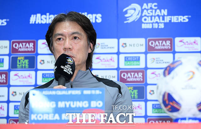 대한민국 축구대표팀 홍명보 감독은 10일 2026 FIFA 북중미 월드컵 아시아 3차 예선 7,8차전에 나설 선수 명단을 발표했다./더팩트 DB