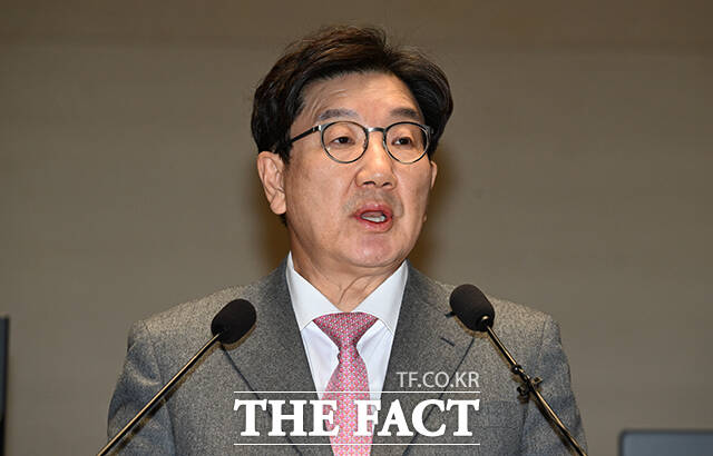 권성동 국민의힘 원내대표가 11일 국회에서 열린 의원총회에서 헌법재판소를 향해 윤석열 대통령 탄핵 심판에 대한 공정한 판결을 촉구했다. /박헌우 기자