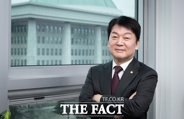 안철수 국민의힘 의원이 12일 윤석열 대통령을 향해 헌법재판소의 탄핵 심판 결과에 대한 승복 메시지를 요청했다. /박헌우 기자